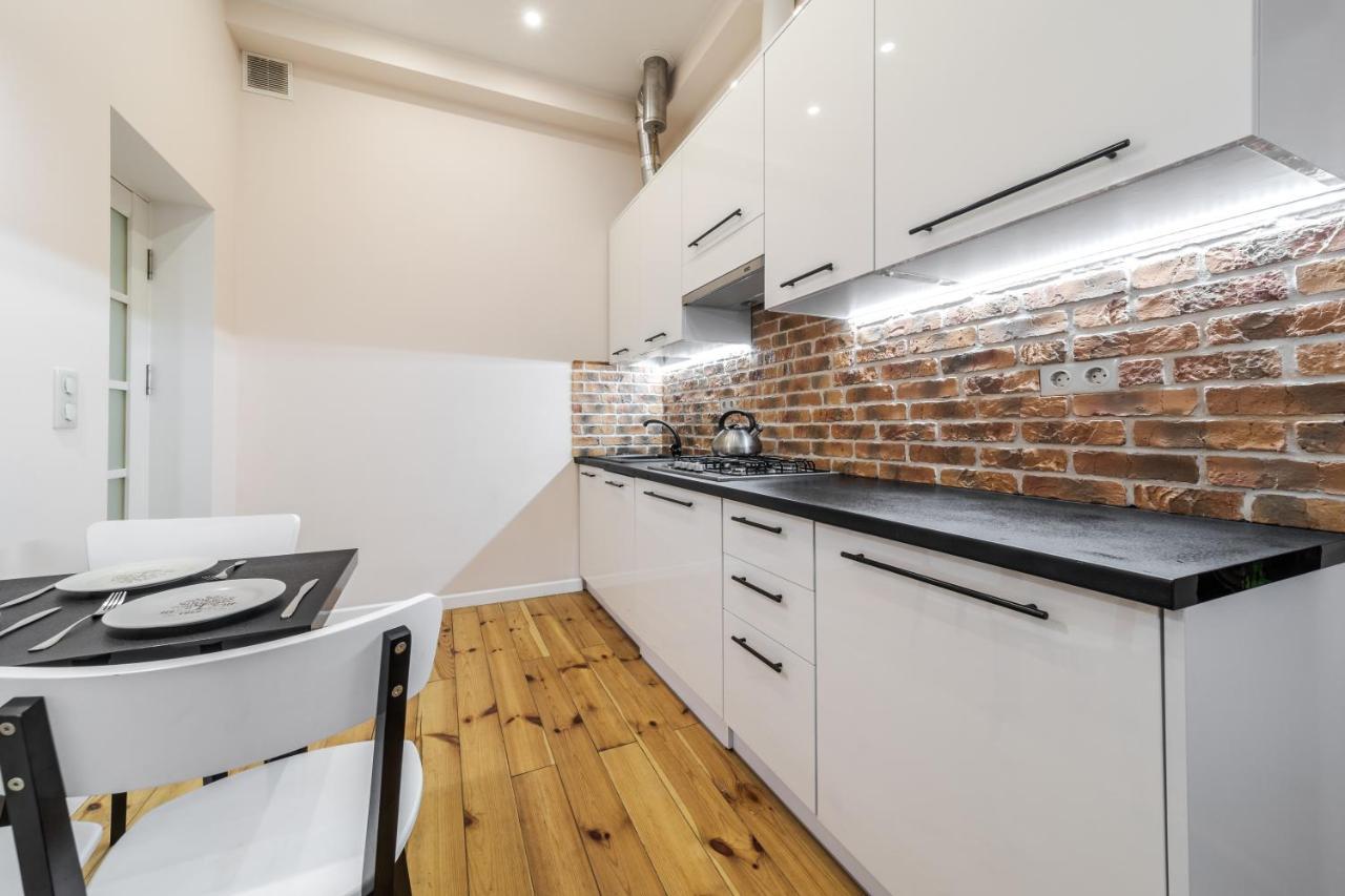 Inshiapartments On Teodora Square إلفيف المظهر الخارجي الصورة