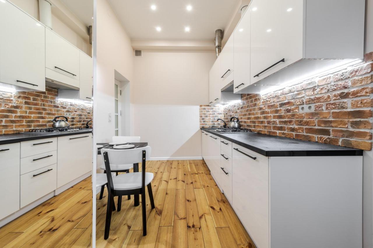 Inshiapartments On Teodora Square إلفيف المظهر الخارجي الصورة