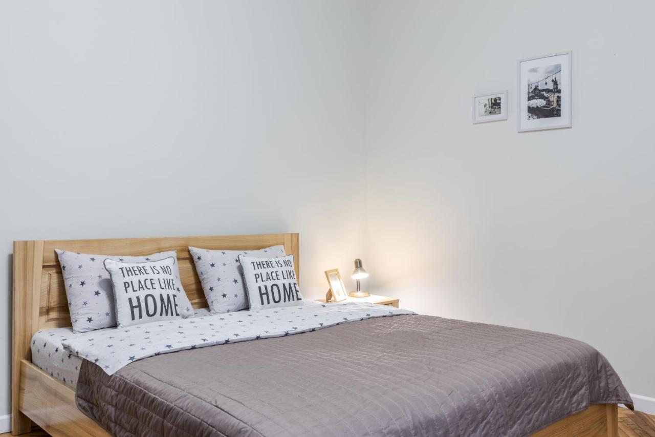 Inshiapartments On Teodora Square إلفيف المظهر الخارجي الصورة